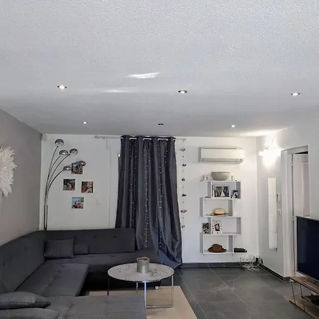 Maison Familiale Spacieuse Proche Aix/marseille * Vitrolles (Bouches-du-Rhone)
